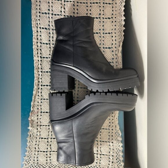 Jeffrey Campbell Women's Tracker Block-Heel Platform Booties Size 9.5 Leather - Picture 7 of 13